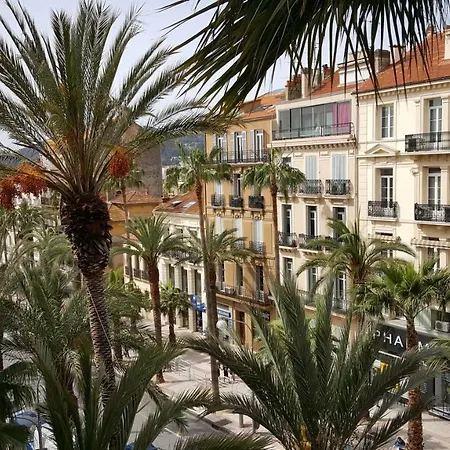 38m2 Avec Balcon En Plein Coeur De Ville Appartamento Hyères