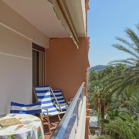 38m2 Avec Balcon En Plein Coeur De Ville * Hyères